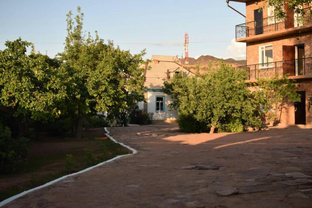 Taj Altyn Hotel Kaji-Say Exteriér fotografie